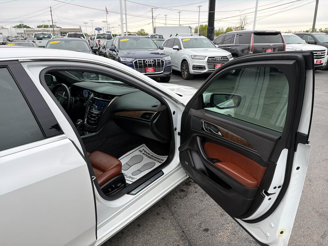 Cadillac CTS Sedan 4dr Sdn 3.6L Twin Turbo V-Sport Premium RWD 2016