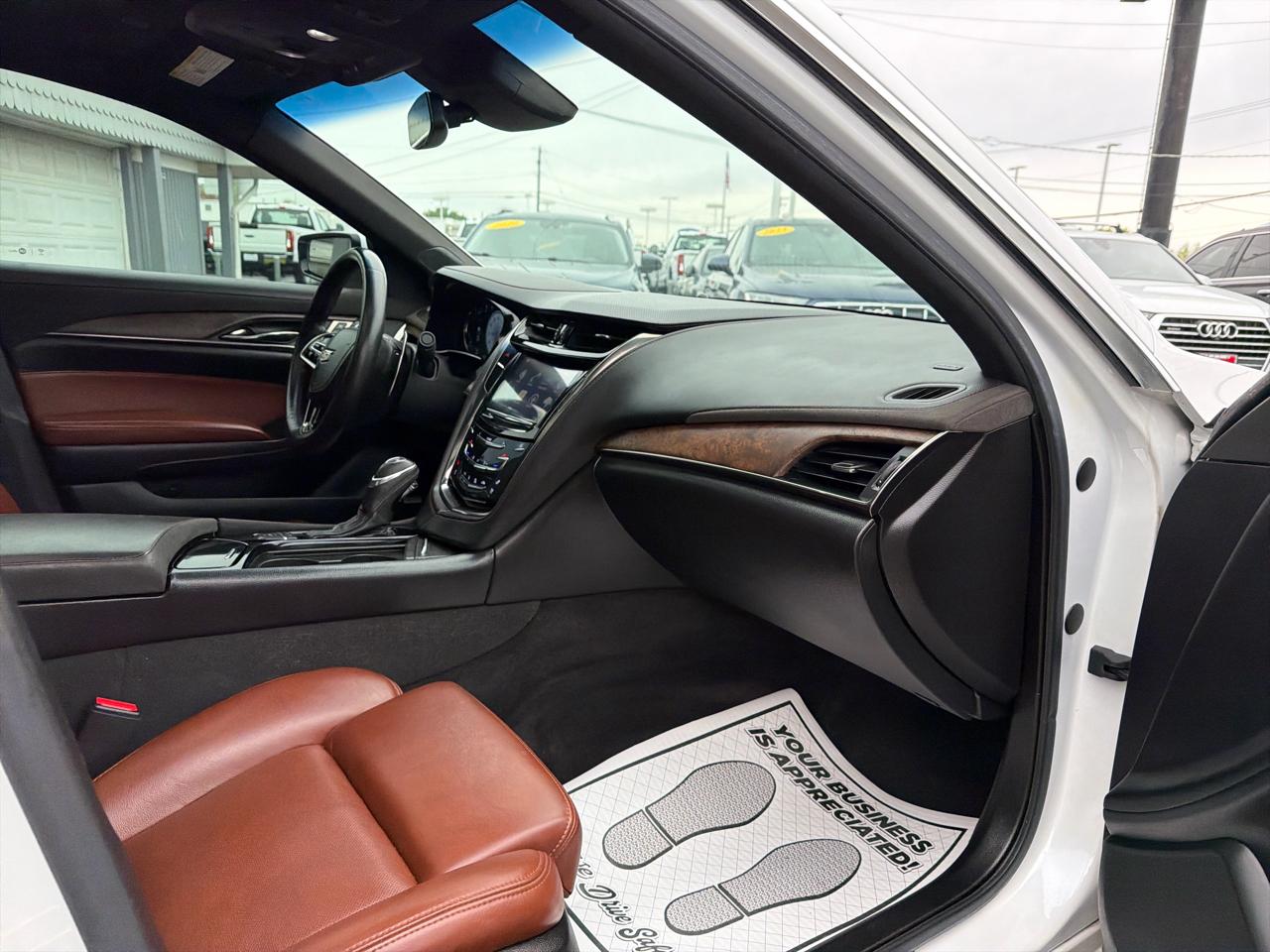 Cadillac CTS Sedan 4dr Sdn 3.6L Twin Turbo V-Sport Premium RWD 2016
