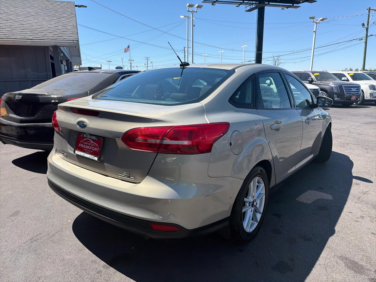 Ford Focus 4dr Sdn SE 2016