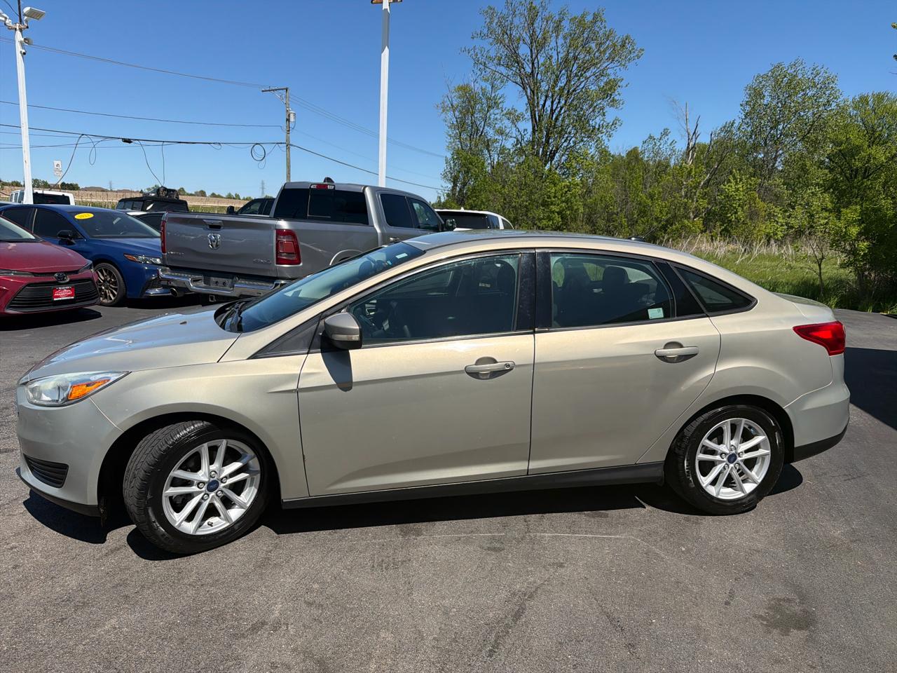 Ford Focus 4dr Sdn SE 2016