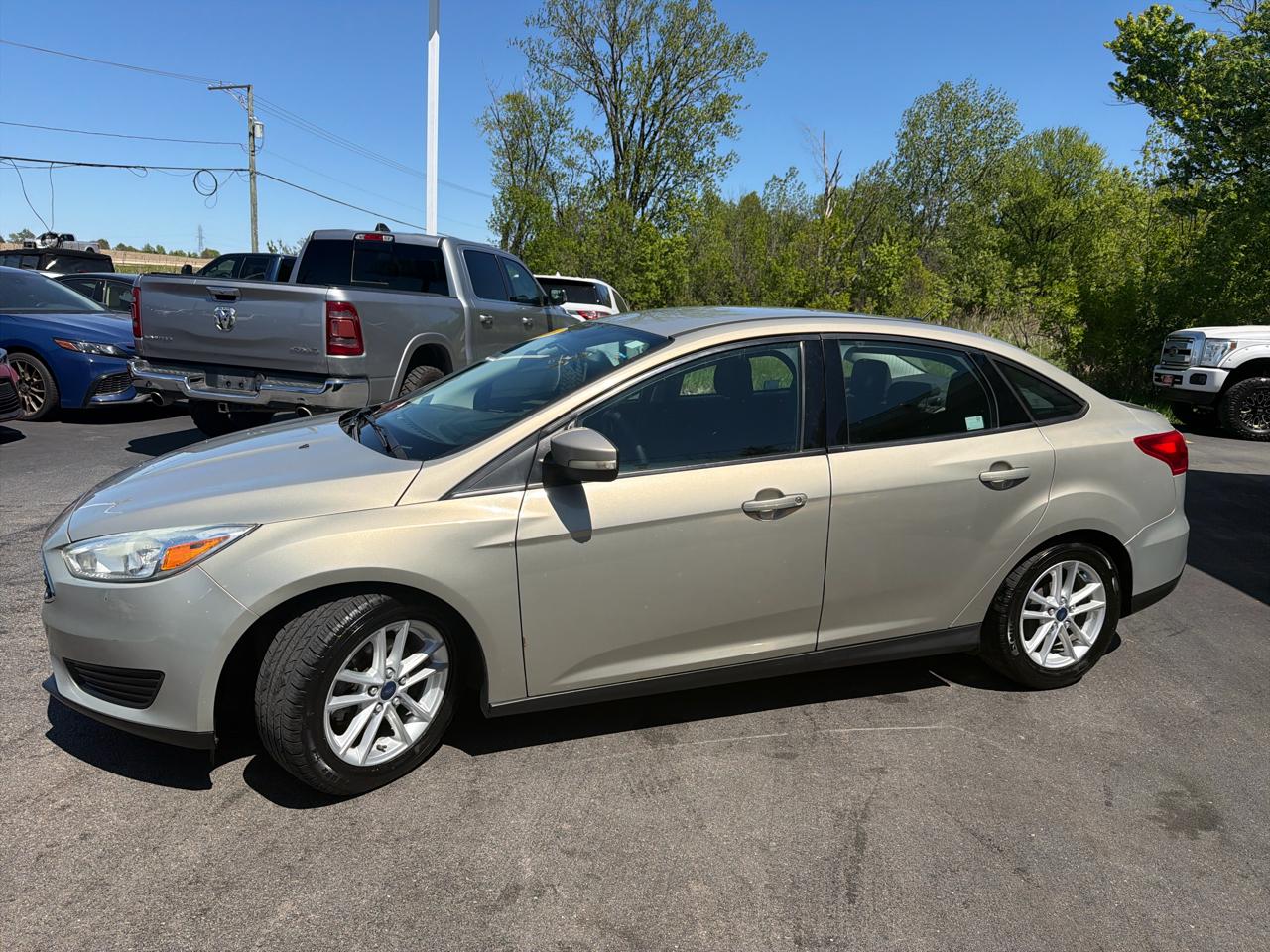 Ford Focus 4dr Sdn SE 2016