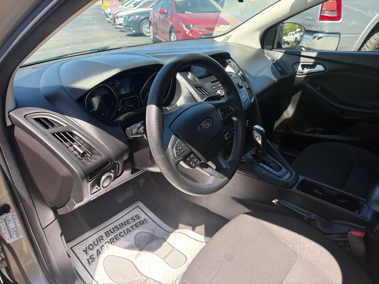 Ford Focus 4dr Sdn SE 2016