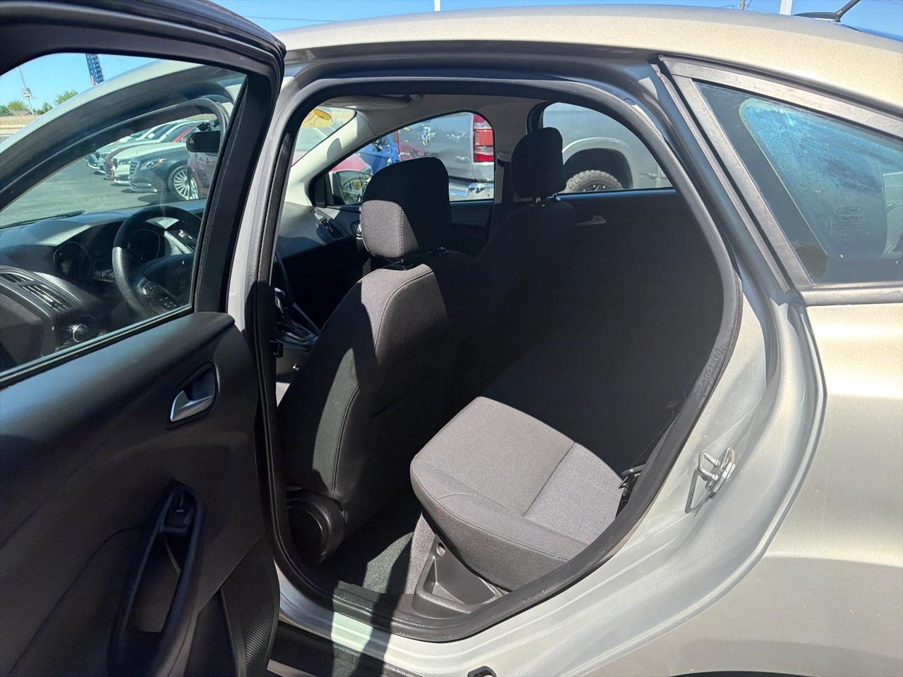 Ford Focus 4dr Sdn SE 2016