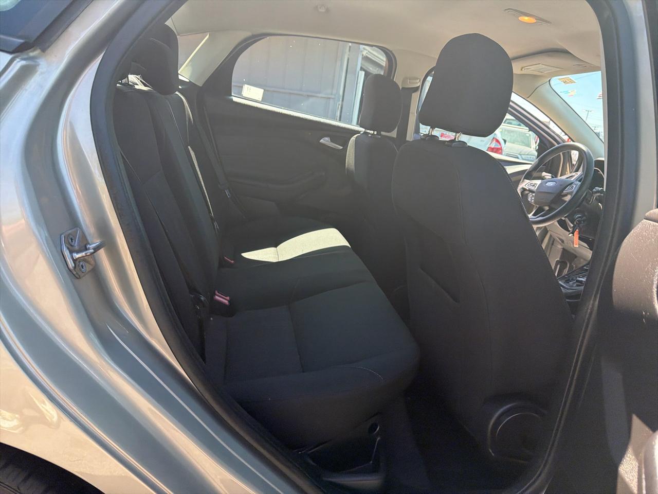 Ford Focus 4dr Sdn SE 2016
