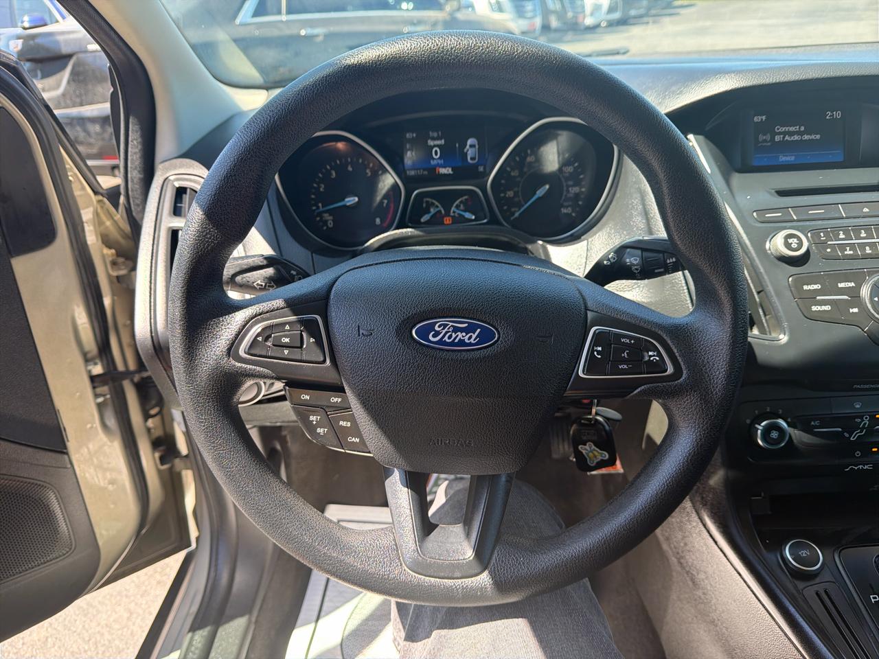 Ford Focus 4dr Sdn SE 2016