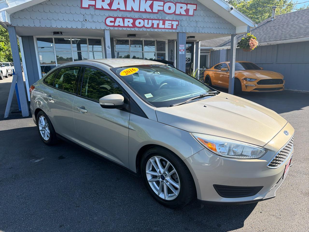 Ford Focus 4dr Sdn SE 2016