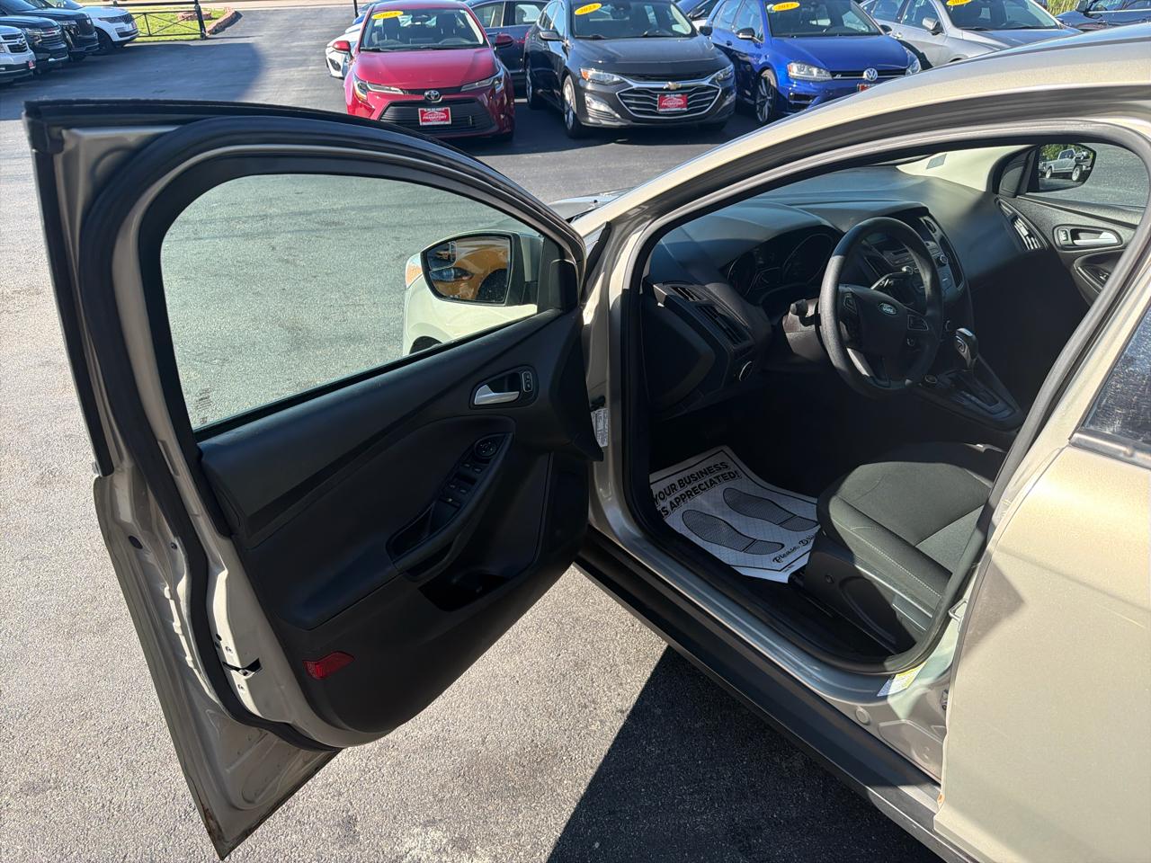Ford Focus 4dr Sdn SE 2016