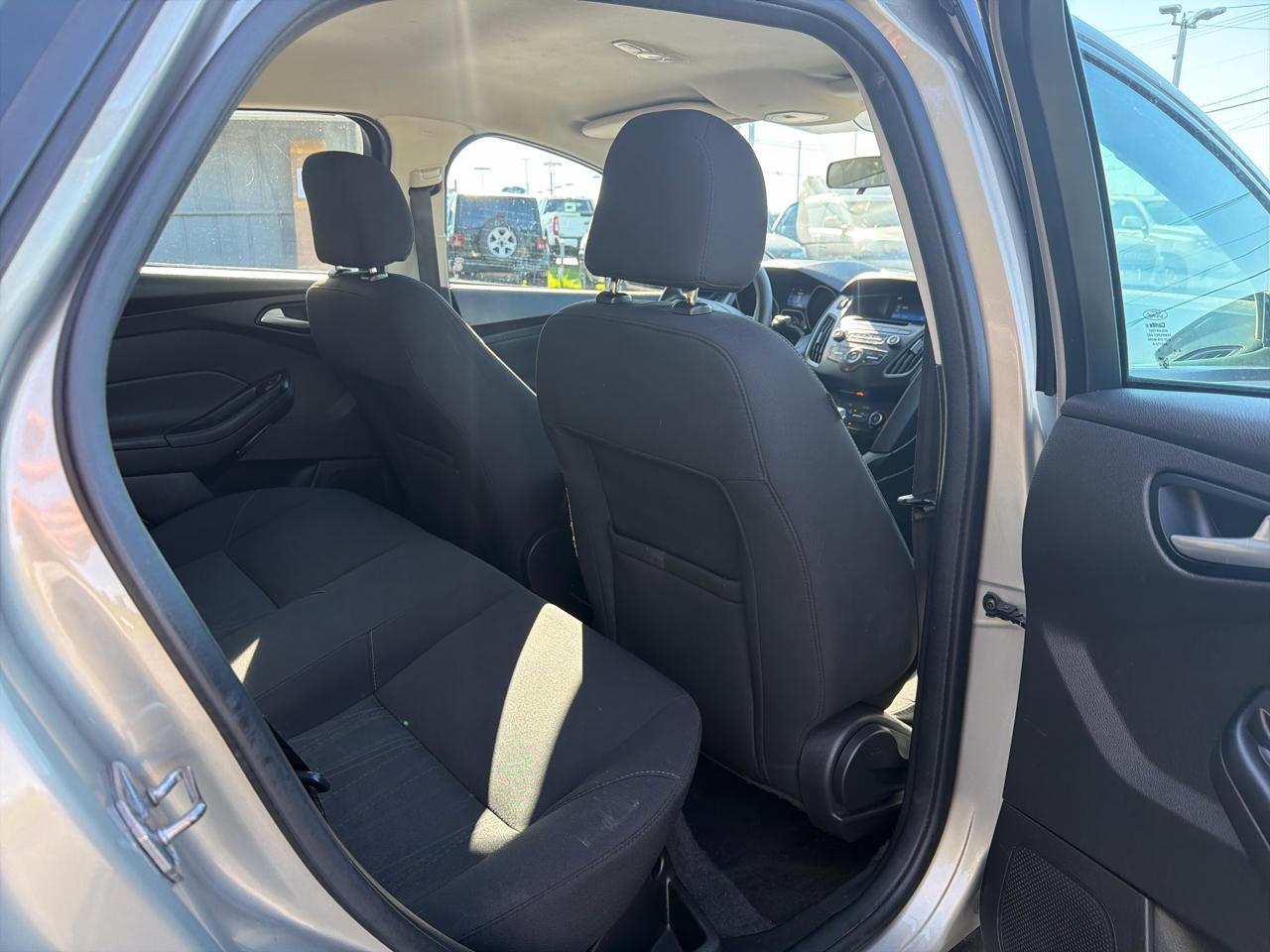 Ford Focus 4dr Sdn SE 2016