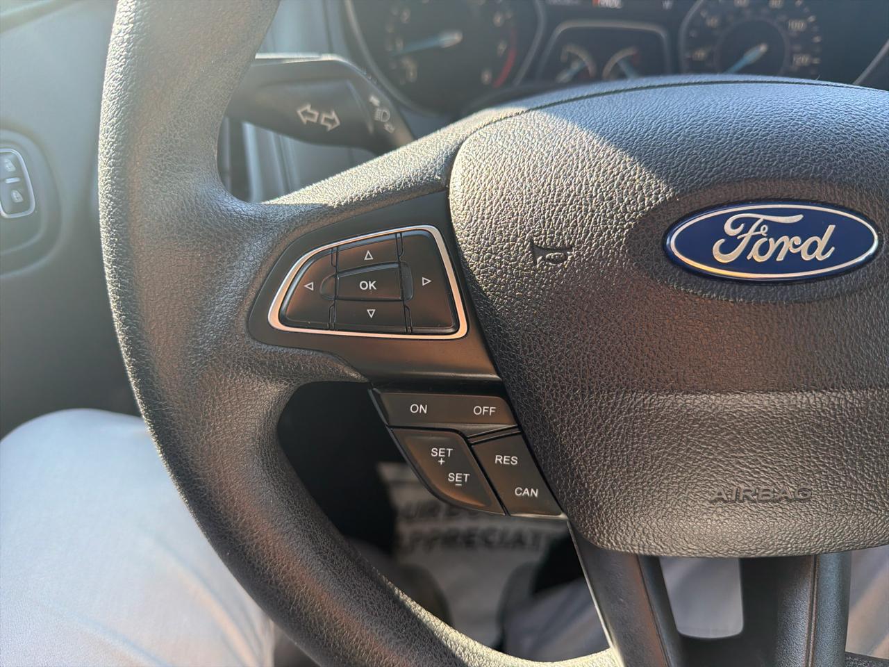 Ford Focus 4dr Sdn SE 2016