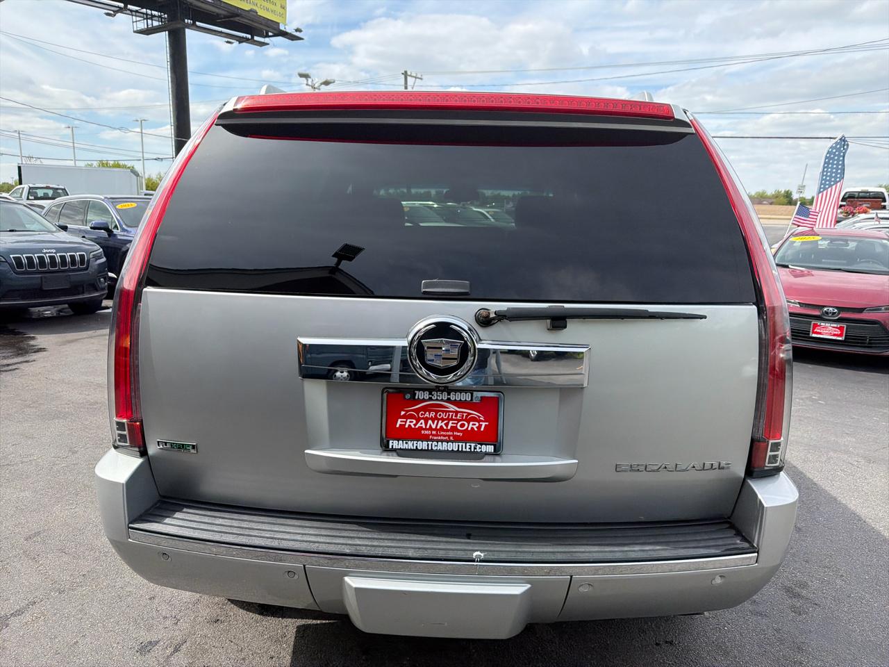 Cadillac Escalade AWD 4dr Base 2010