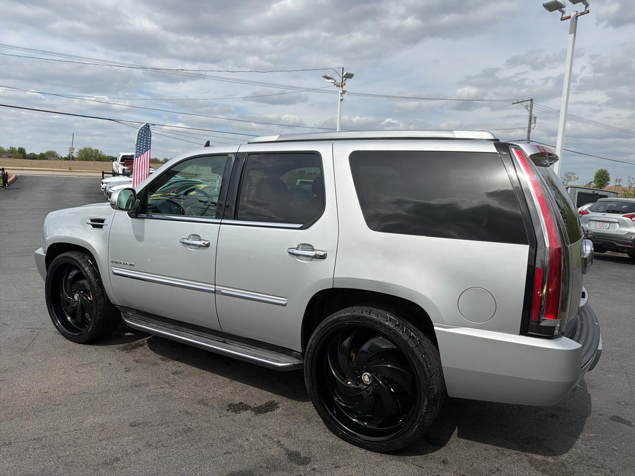 Cadillac Escalade AWD 4dr Base 2010