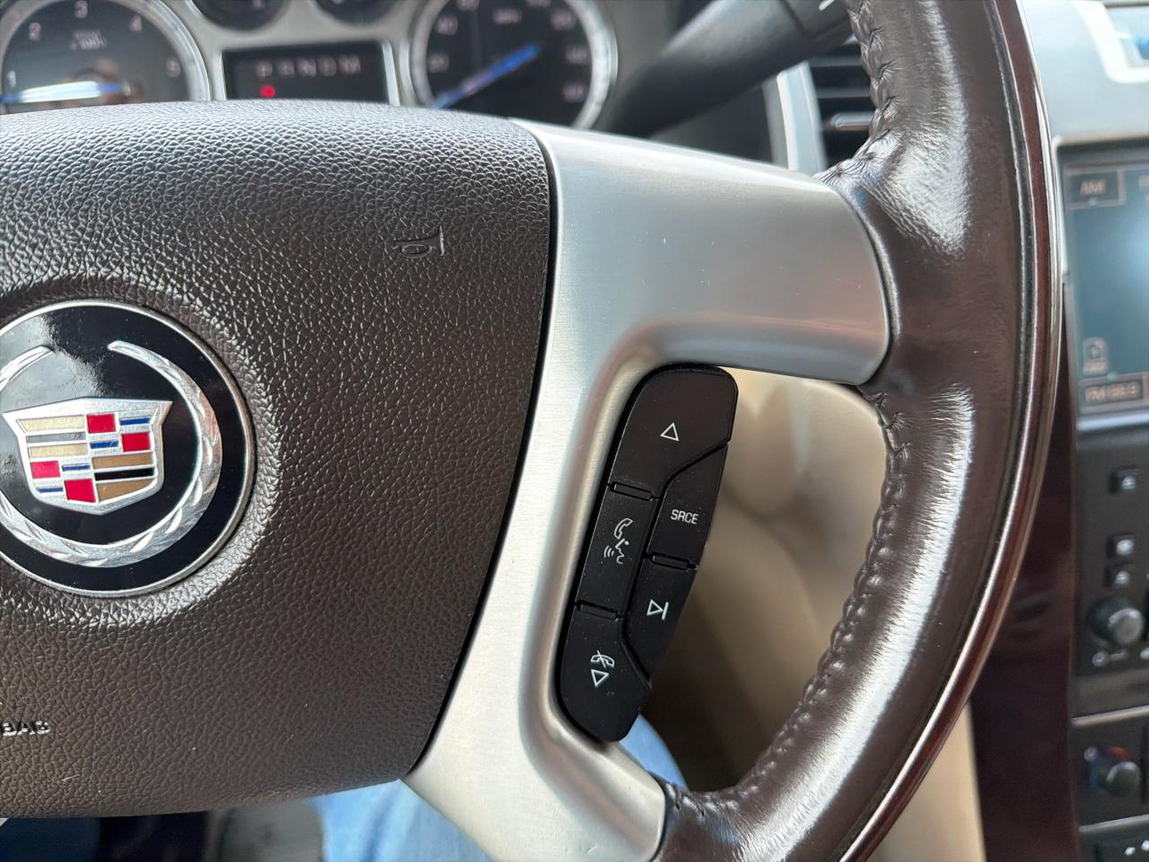 Cadillac Escalade AWD 4dr Base 2010
