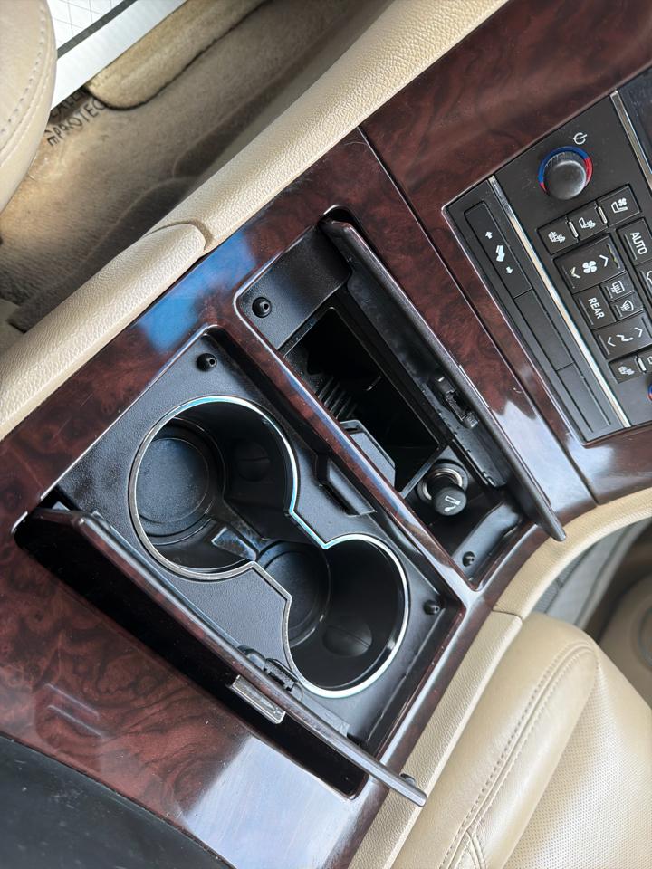 Cadillac Escalade AWD 4dr Base 2010