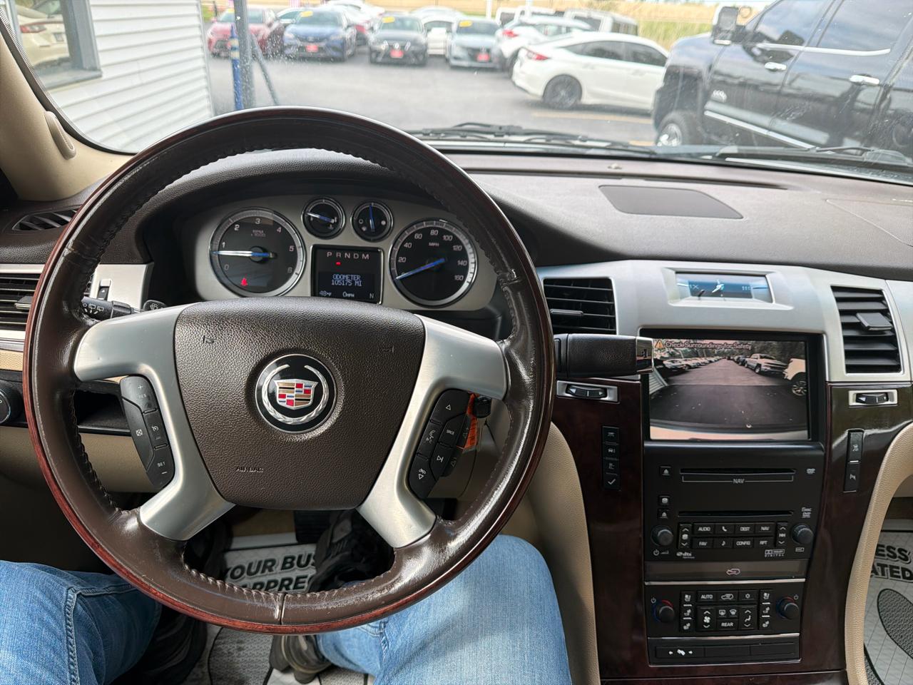 Cadillac Escalade AWD 4dr Base 2010