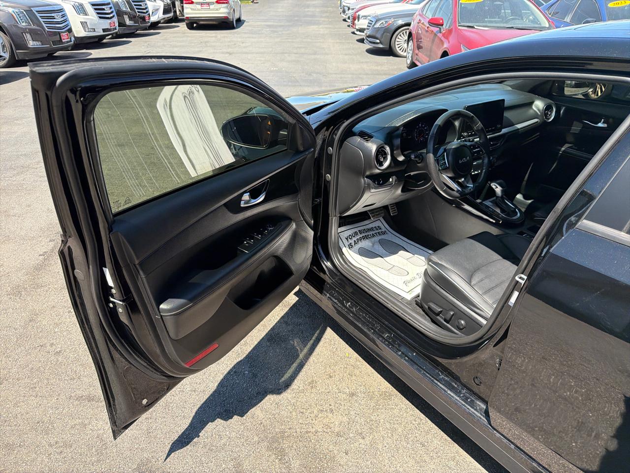 Kia Forte GT-Line IVT 2023