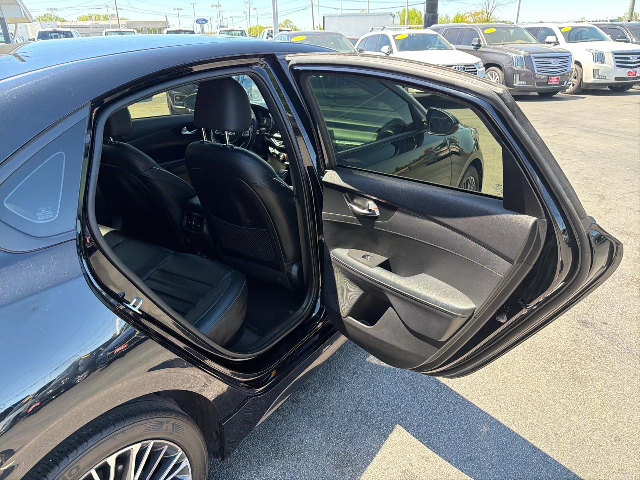 Kia Forte GT-Line IVT 2023