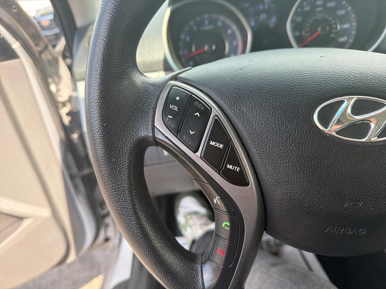 Hyundai Elantra 4dr Sdn Auto GLS (Ulsan Plant) 2013