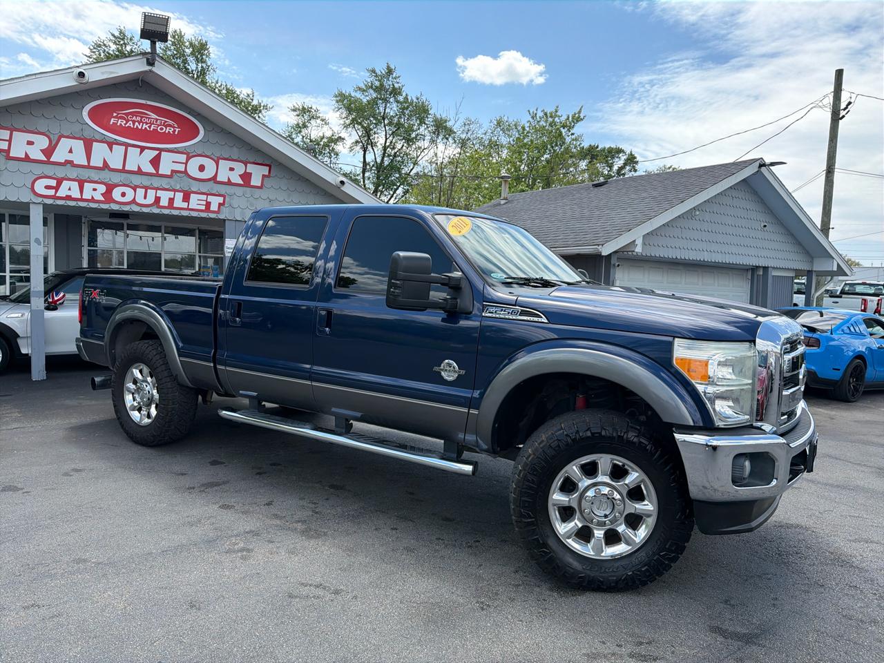 Ford Super Duty F-250 SRW 4WD Crew Cab 156" Lariat 2011