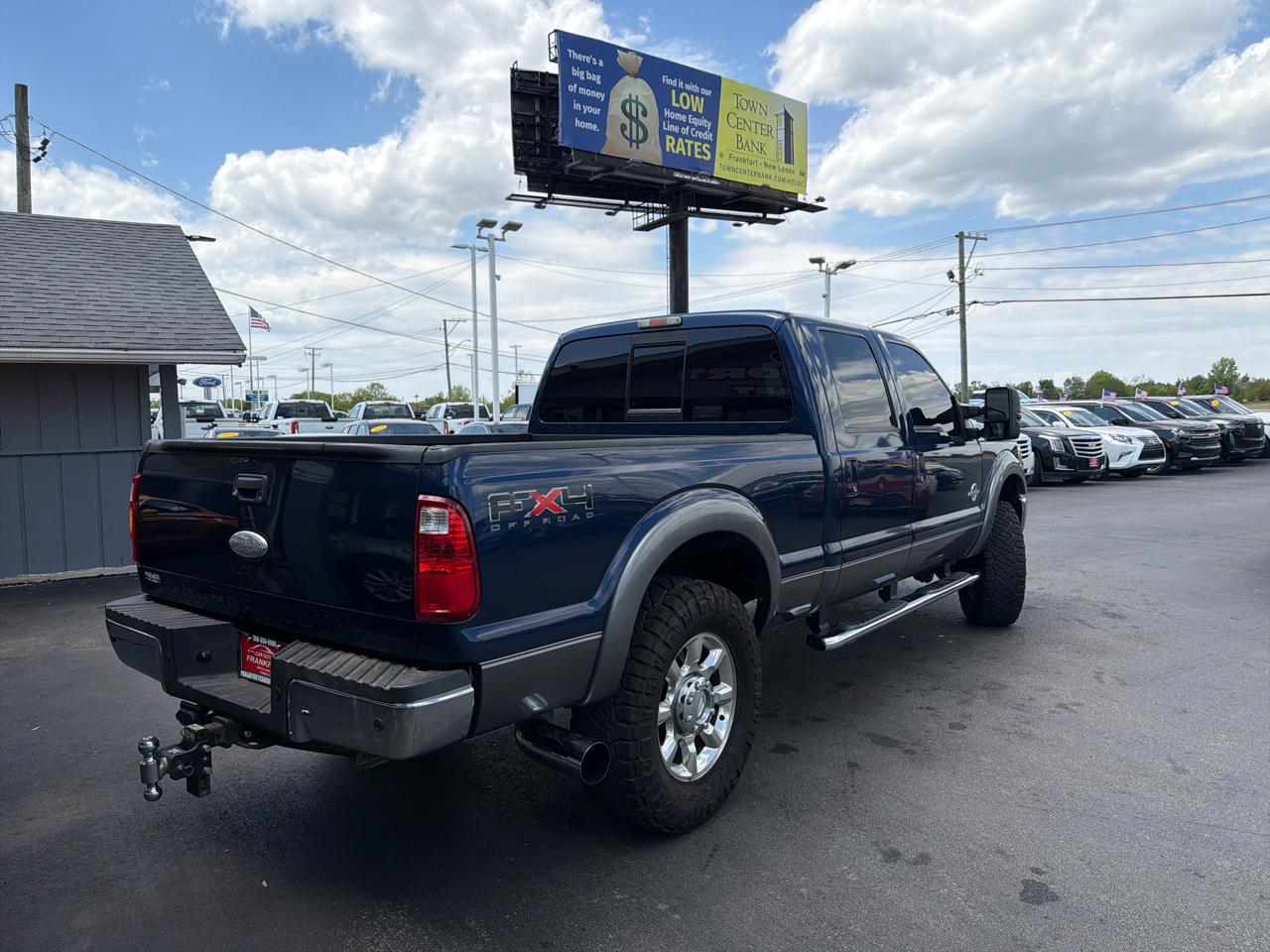 Ford Super Duty F-250 SRW 4WD Crew Cab 156" Lariat 2011