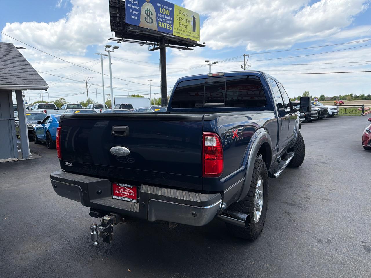 Ford Super Duty F-250 SRW 4WD Crew Cab 156" Lariat 2011