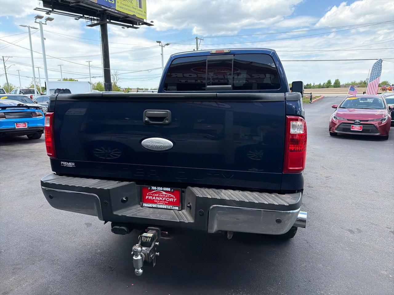 Ford Super Duty F-250 SRW 4WD Crew Cab 156" Lariat 2011