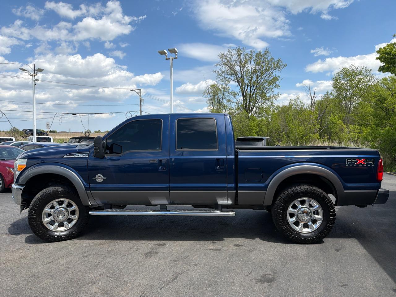 Ford Super Duty F-250 SRW 4WD Crew Cab 156" Lariat 2011
