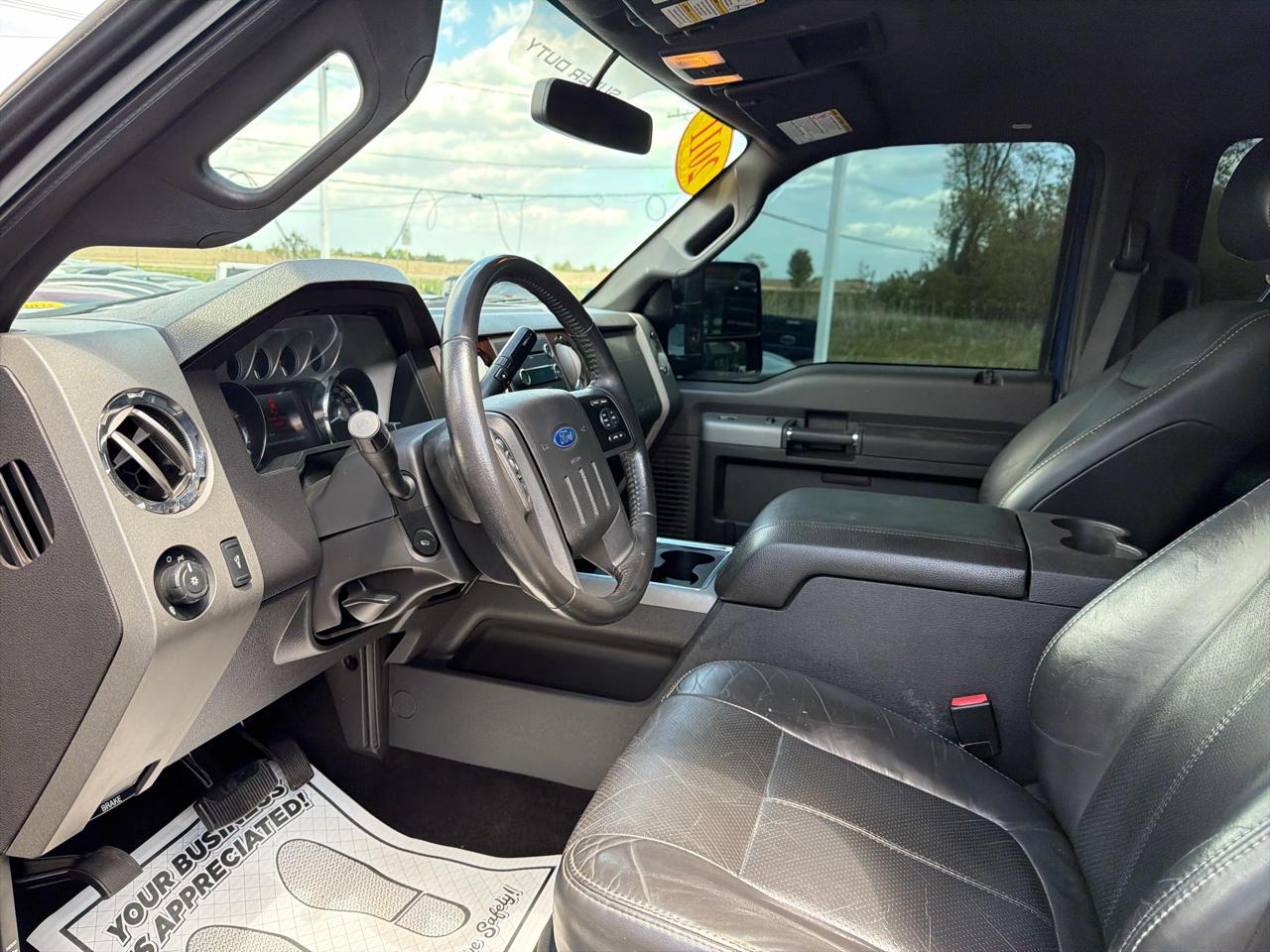 Ford Super Duty F-250 SRW 4WD Crew Cab 156" Lariat 2011