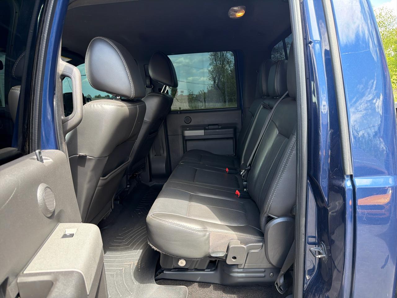 Ford Super Duty F-250 SRW 4WD Crew Cab 156" Lariat 2011