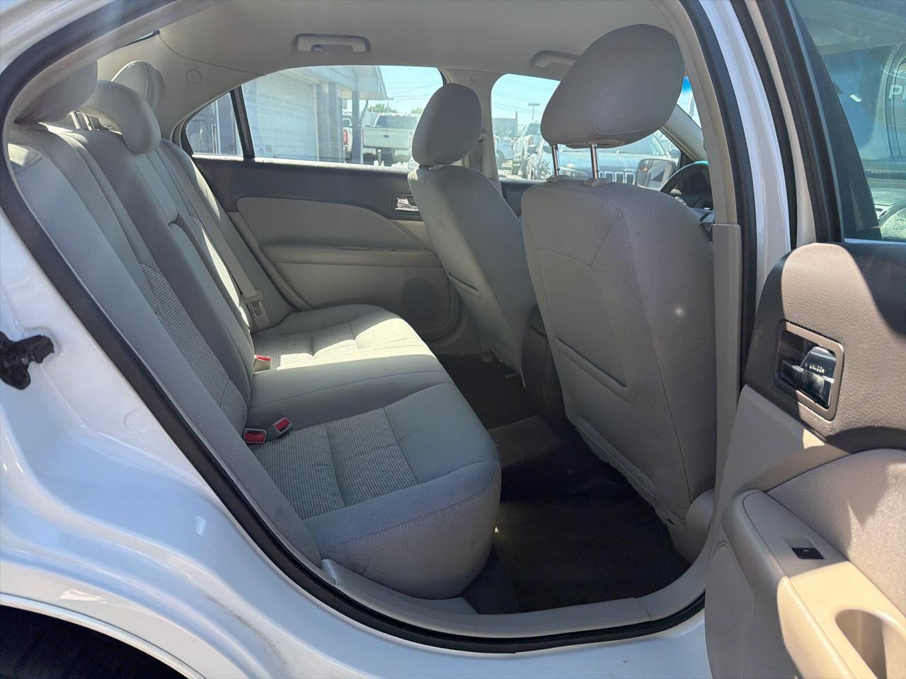 Ford Fusion 4dr Sdn SE FWD 2012