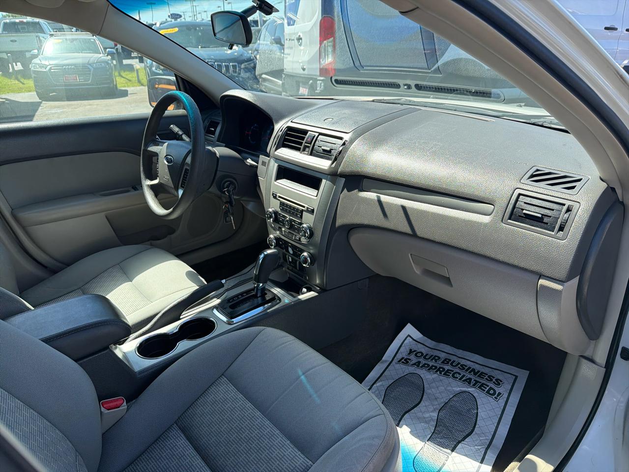 Ford Fusion 4dr Sdn SE FWD 2012