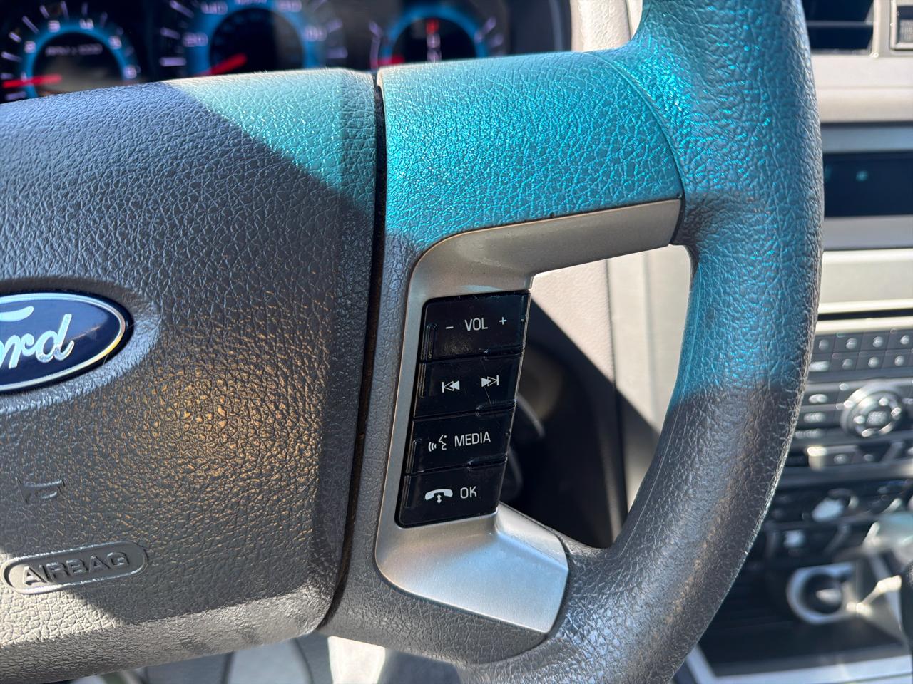 Ford Fusion 4dr Sdn SE FWD 2012