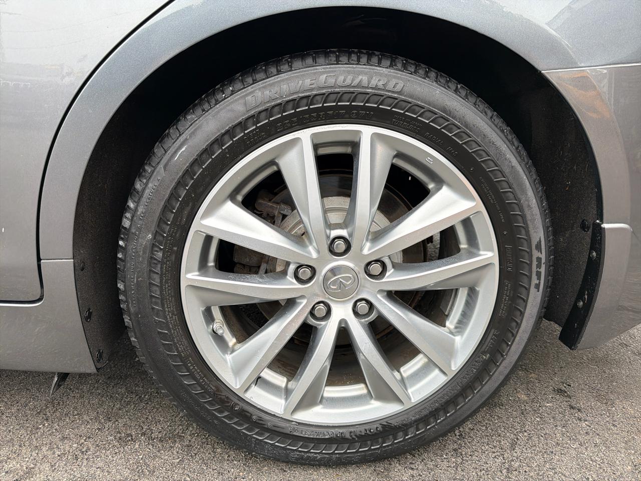 Infiniti Q50 4dr Sdn 2.0t Premium AWD 2016