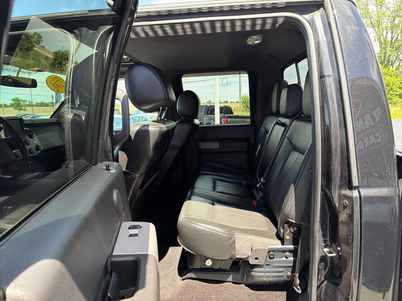 Ford Super Duty F-250 SRW 4WD Crew Cab 156" Lariat 2013