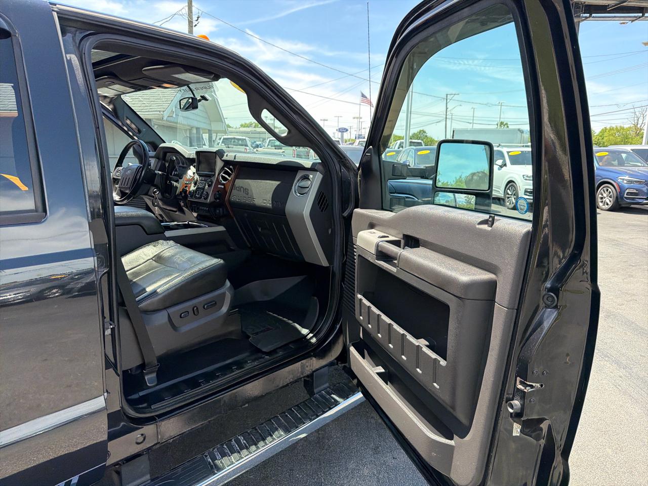 Ford Super Duty F-250 SRW 4WD Crew Cab 156" Lariat 2013