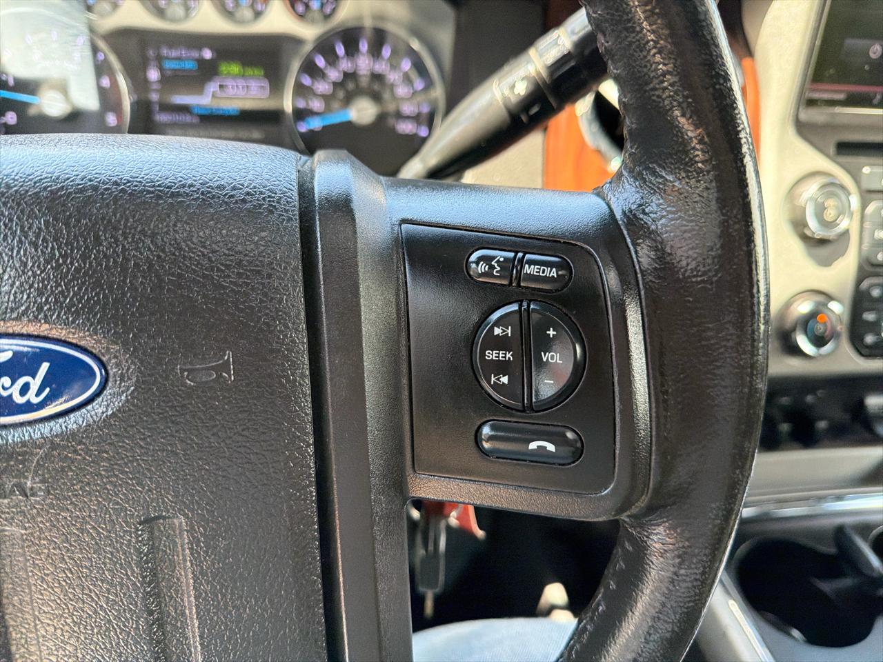Ford Super Duty F-250 SRW 4WD Crew Cab 156" Lariat 2013