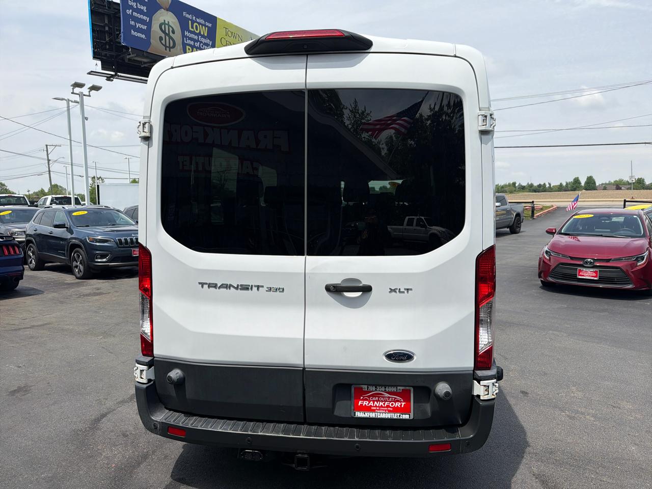 Ford Transit Passenger Wagon T-350 148" Med Roof XLT Sliding RH Dr 2018