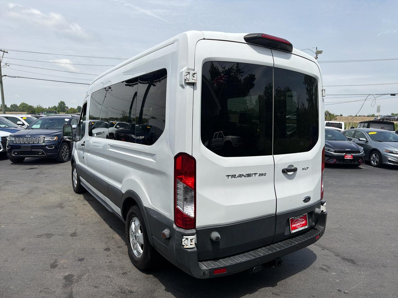 Ford Transit Passenger Wagon T-350 148" Med Roof XLT Sliding RH Dr 2018