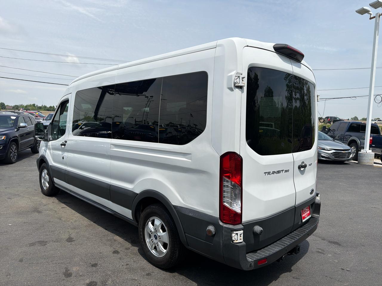 Ford Transit Passenger Wagon T-350 148" Med Roof XLT Sliding RH Dr 2018