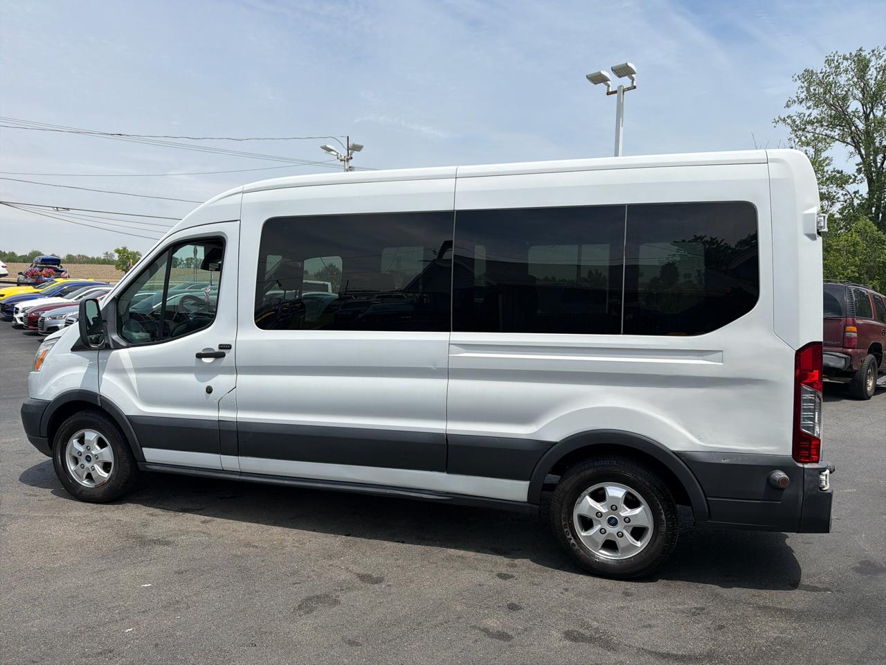 Ford Transit Passenger Wagon T-350 148" Med Roof XLT Sliding RH Dr 2018