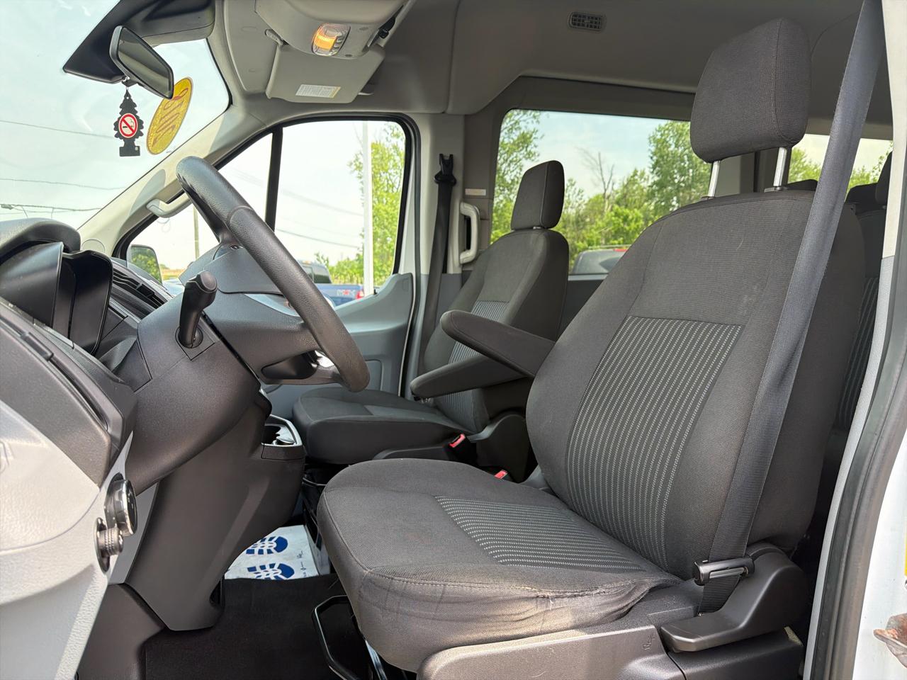 Ford Transit Passenger Wagon T-350 148" Med Roof XLT Sliding RH Dr 2018