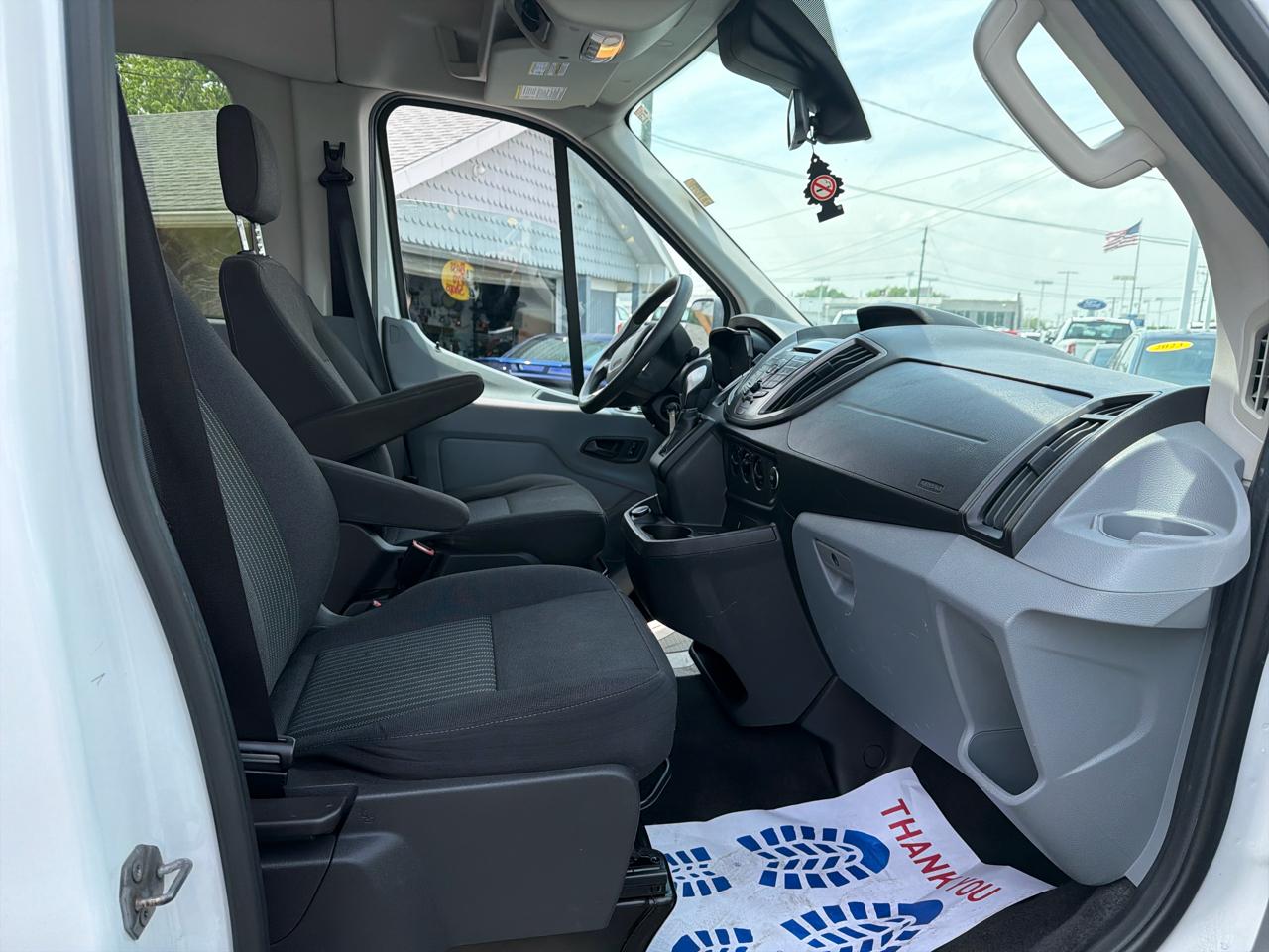 Ford Transit Passenger Wagon T-350 148" Med Roof XLT Sliding RH Dr 2018