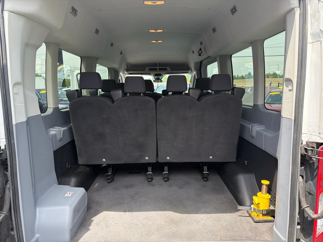 Ford Transit Passenger Wagon T-350 148" Med Roof XLT Sliding RH Dr 2018