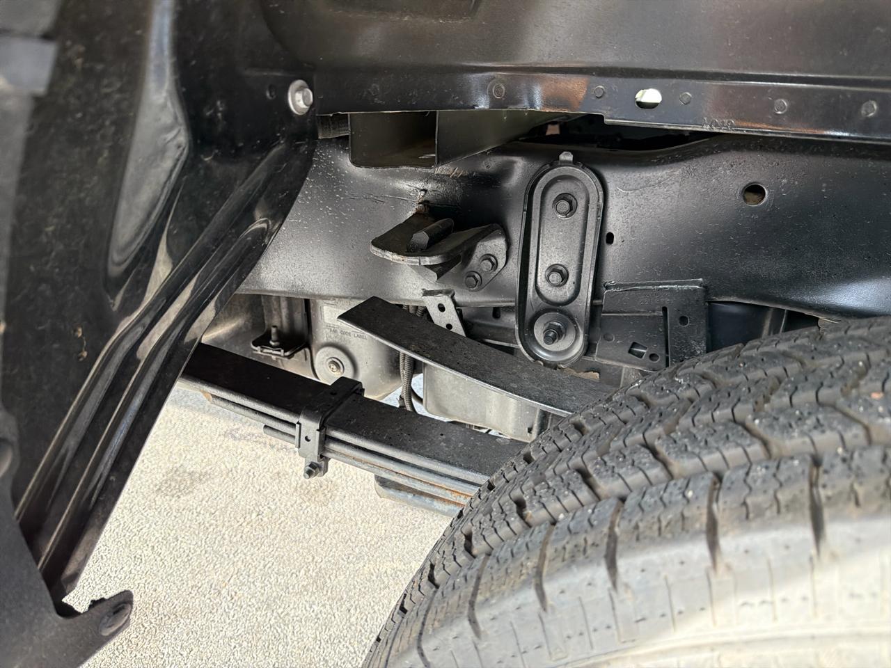 Ford Super Duty F-350 DRW XLT 4WD Crew Cab 8' Box 2023