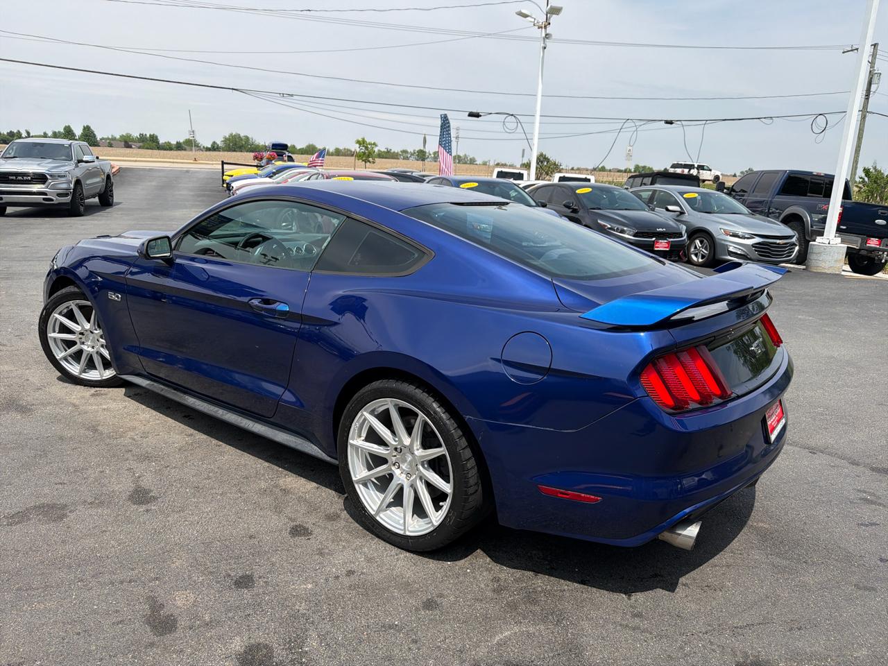 Ford Mustang 2dr Fastback GT Premium 2016