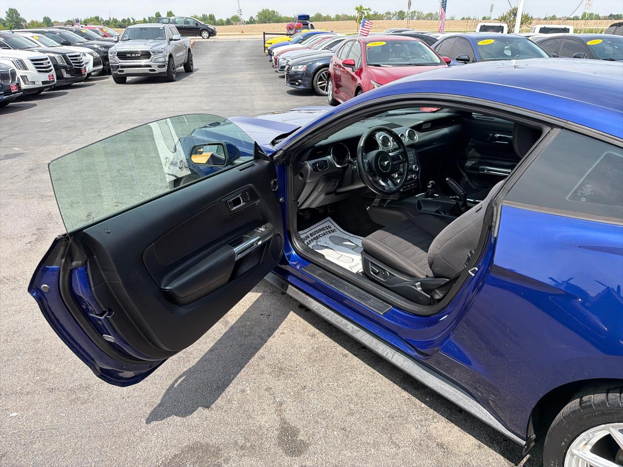 Ford Mustang 2dr Fastback GT Premium 2016