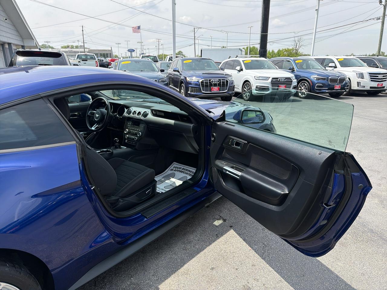 Ford Mustang 2dr Fastback GT Premium 2016