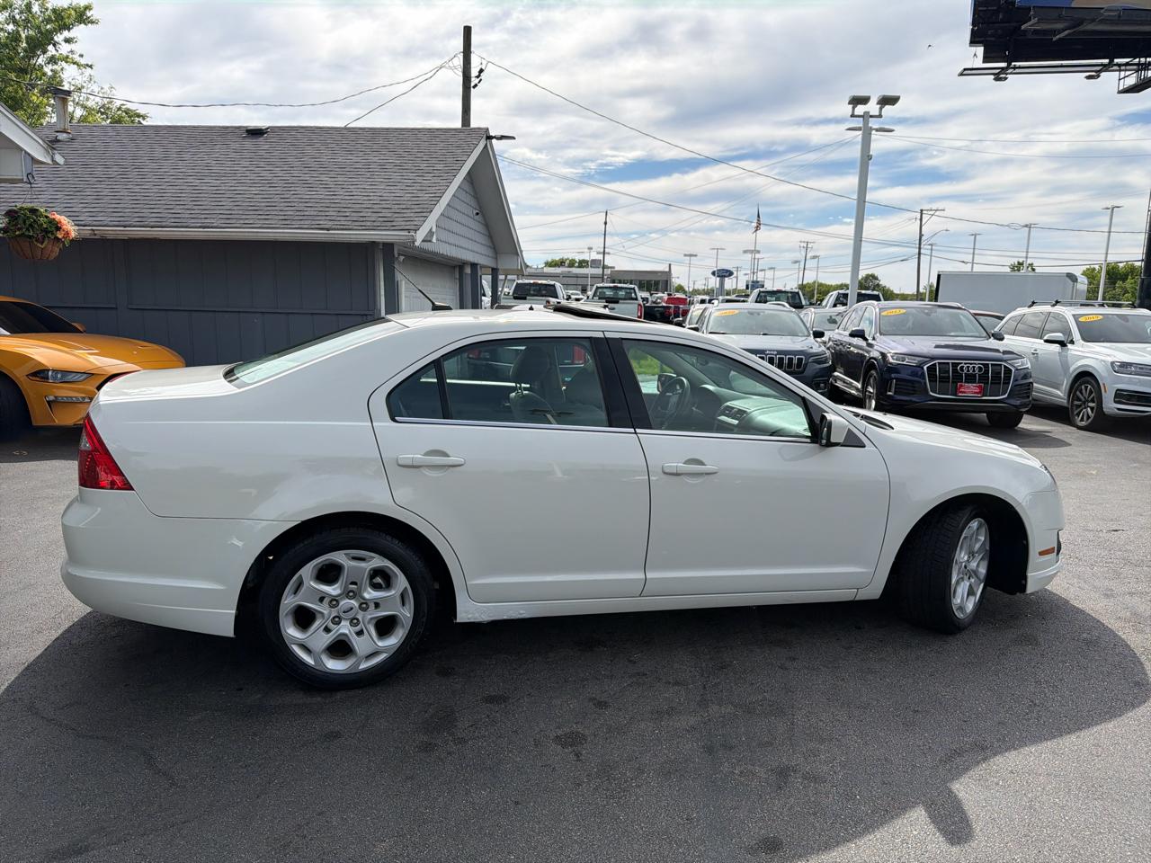 Ford Fusion 4dr Sdn SE FWD 2011
