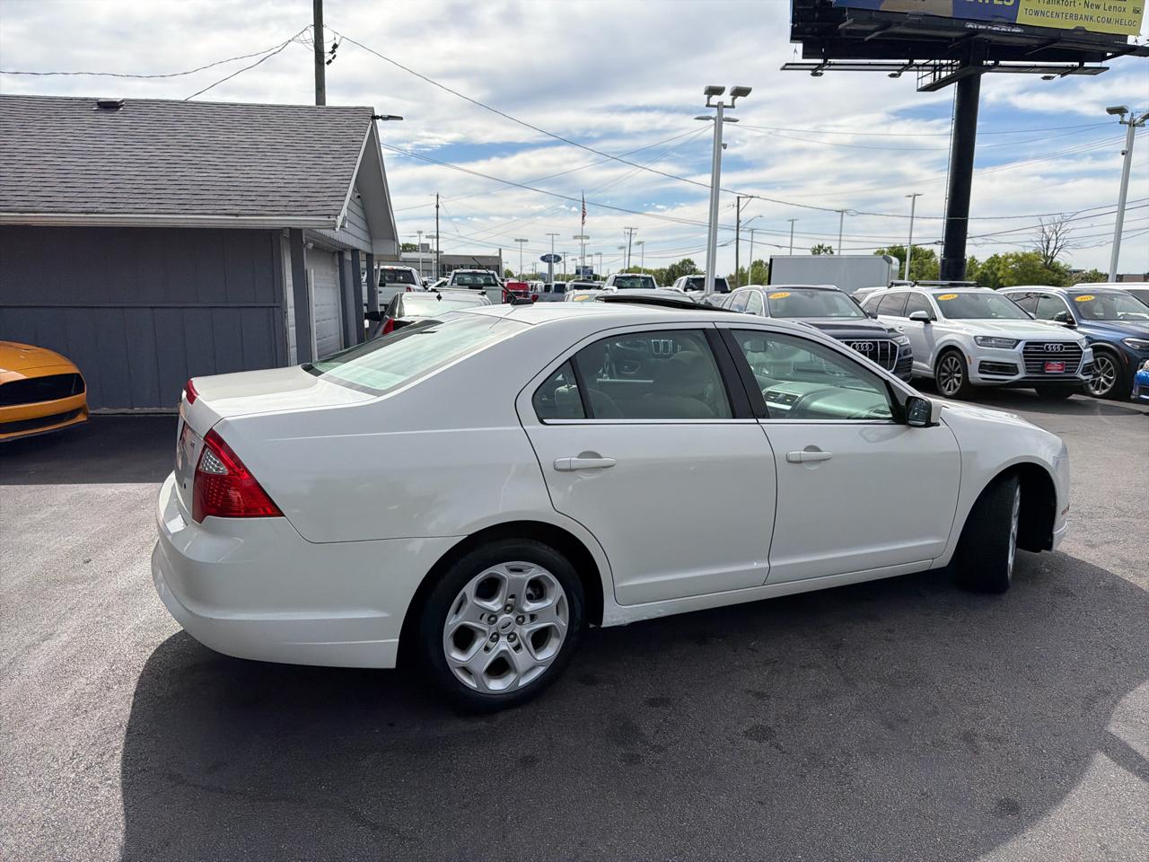 Ford Fusion 4dr Sdn SE FWD 2011