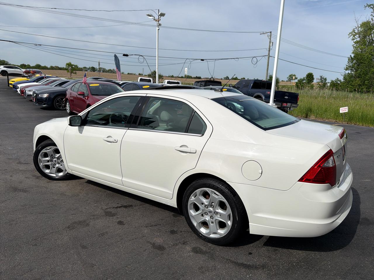 Ford Fusion 4dr Sdn SE FWD 2011