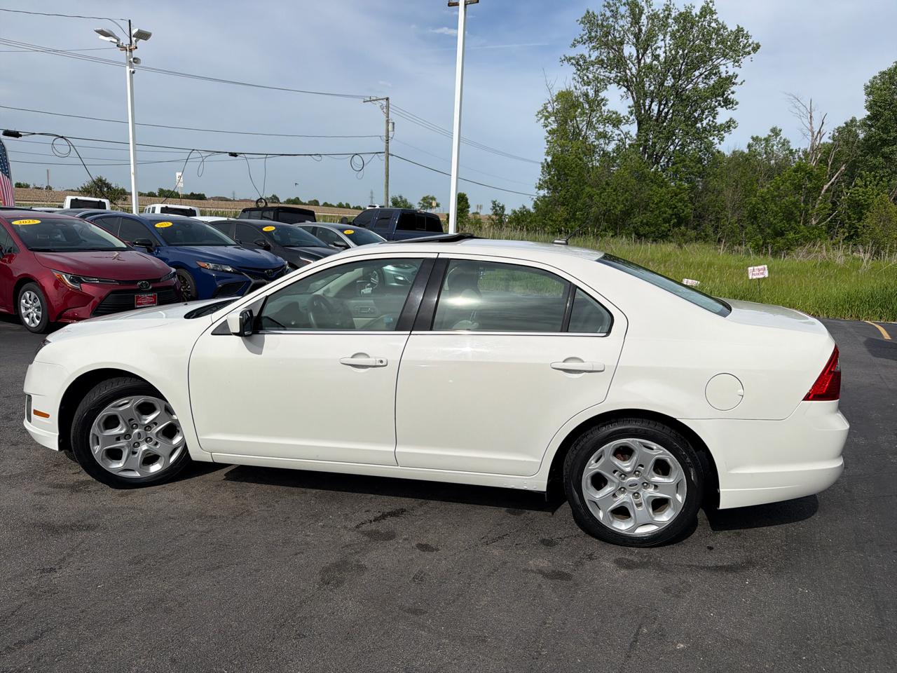 Ford Fusion 4dr Sdn SE FWD 2011